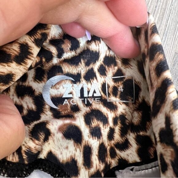 ❄️ Zyia Active Leopard Brilliant Scrunchy What Leggings - Picture 9 of 10